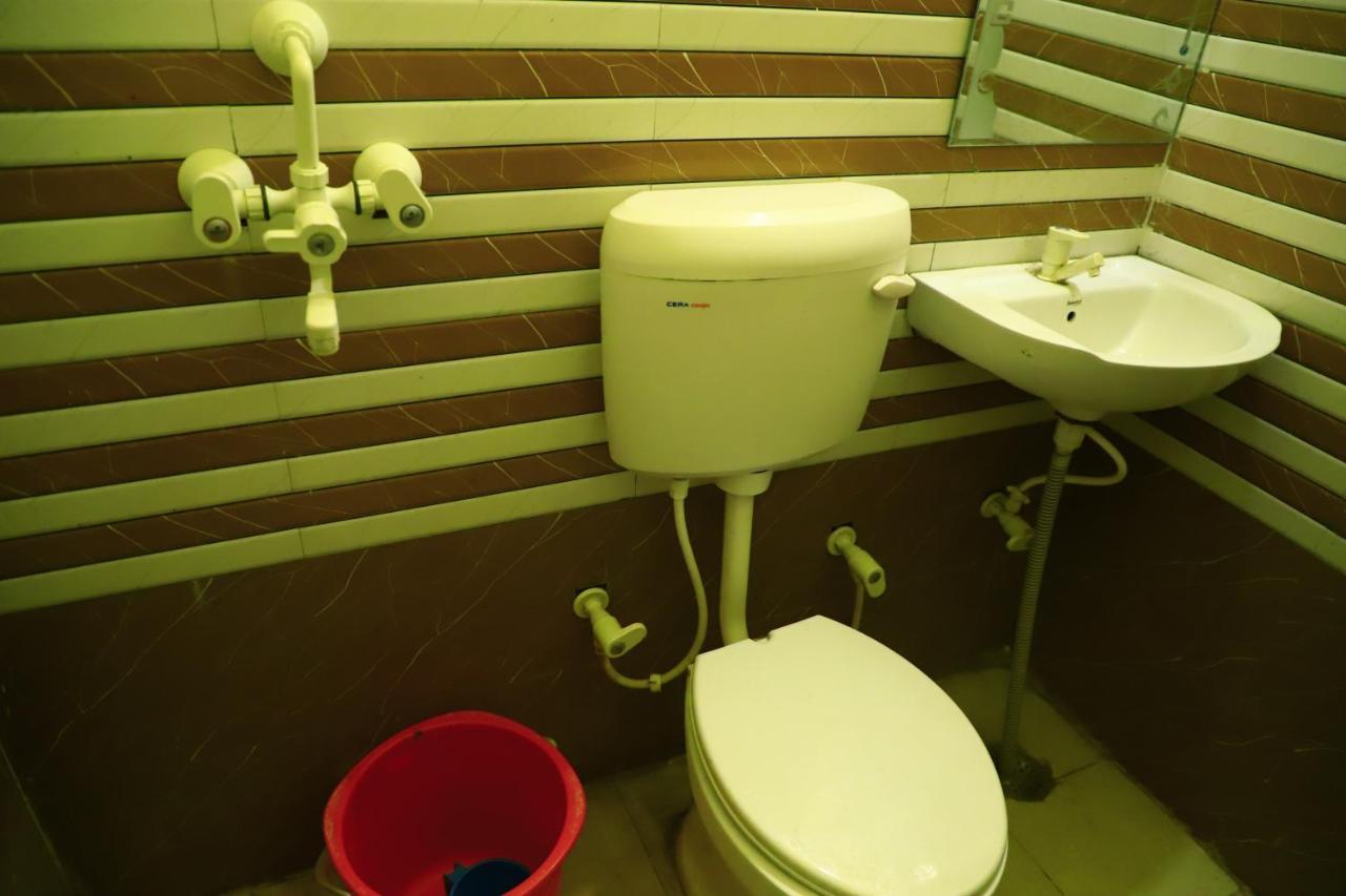 Shivraj Homestay Mathura Eksteriør billede