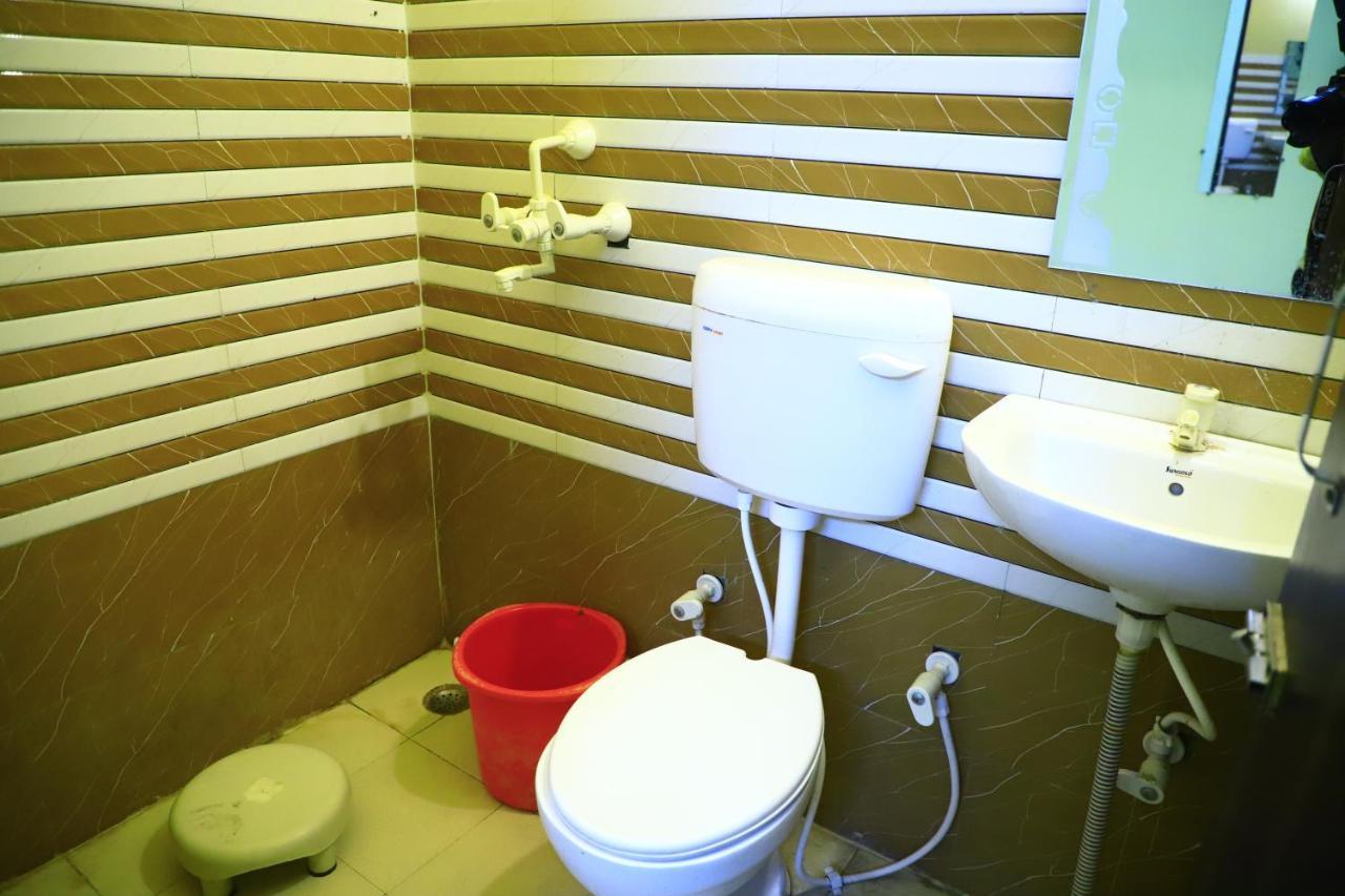 Shivraj Homestay Mathura Eksteriør billede