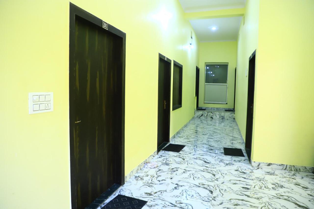 Shivraj Homestay Mathura Eksteriør billede