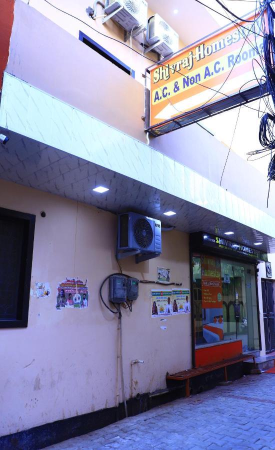 Shivraj Homestay Mathura Eksteriør billede